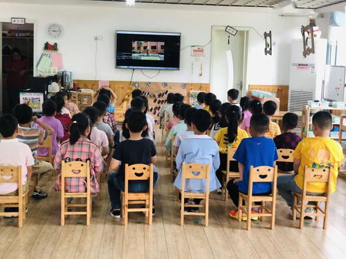 火 速行动,防患未 燃 义亭镇中心幼儿园消防演习