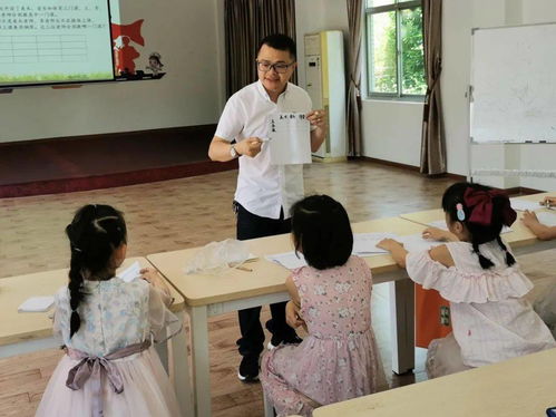 5月 悦读风尚我引领 移风易俗倡文明 巾帼志愿服务暨走基层活动